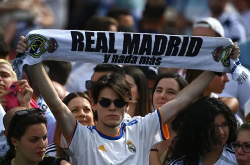 Fan Real Madrid hùng hậu và cuồng nhiệt